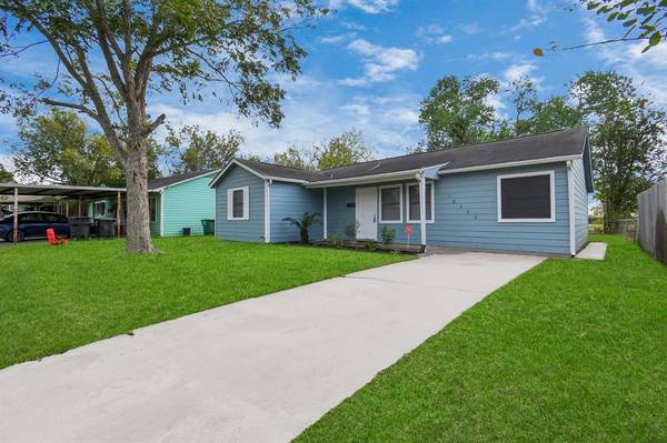 Houston, TX 77051,10622 Buffum ST