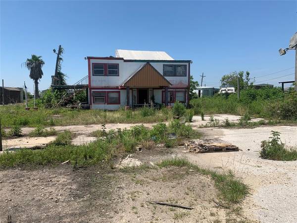 1141 Hwy 87, Crystal Beach, TX 77650