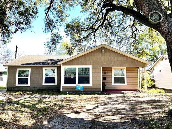 2009 Dade ST,  Pasadena,  TX 77502