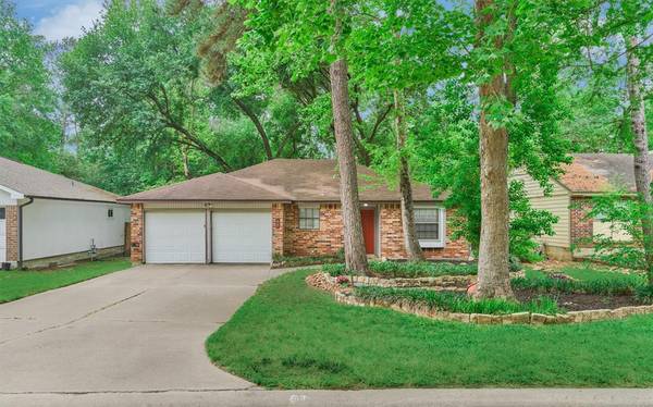 83 Summer Crest CIR, The Woodlands, TX 77381