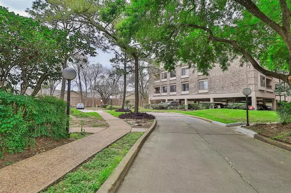 2207 S Braeswood BLVD #43i, Houston, TX 77030