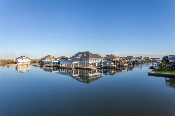 Crystal Beach, TX 77650,1295 Lagoon DR