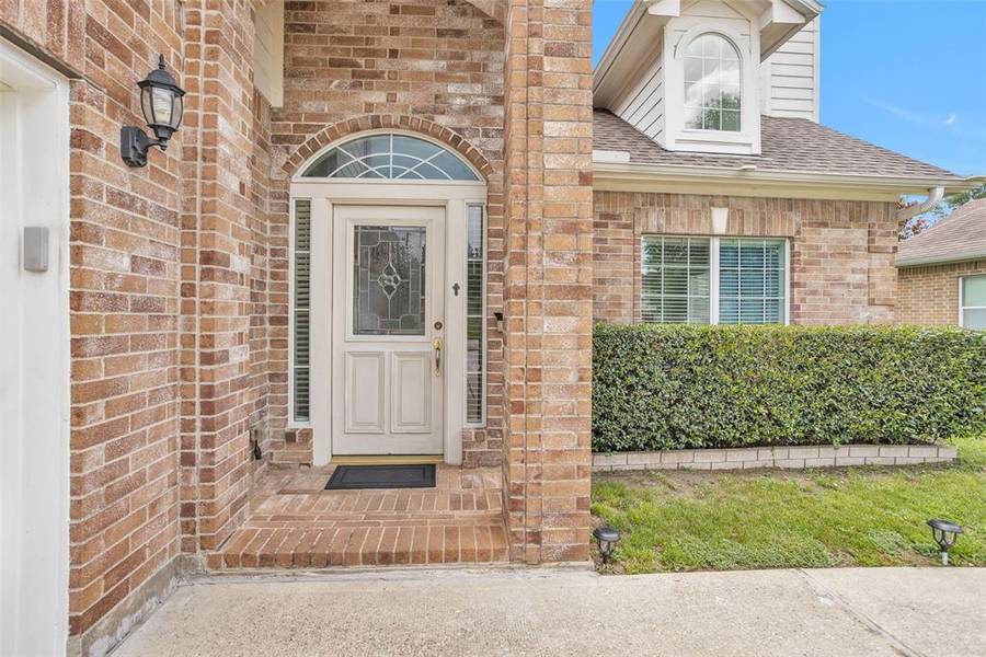 607 GAMEWOOD DR, Spring, TX 77386