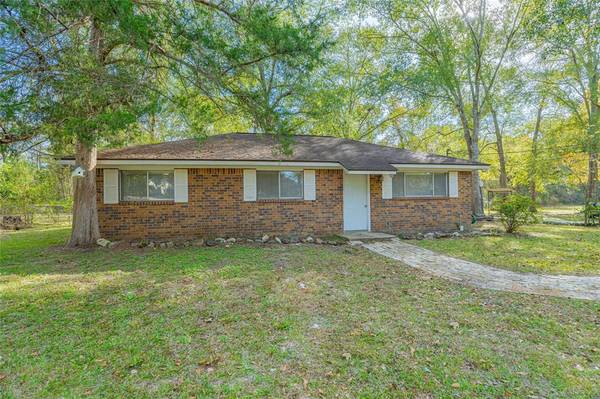 411 Maple LN, Conroe, TX 77304