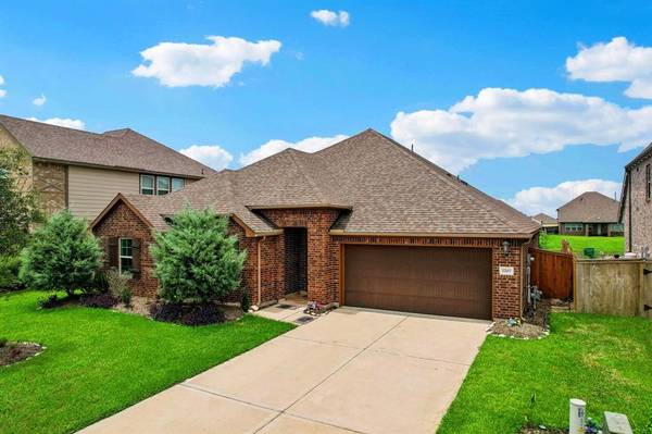 2703 Newport Lake BLVD, Manvel, TX 77578