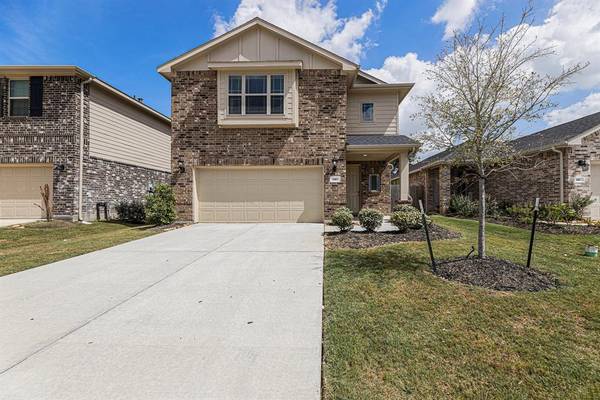 140 Majestic Shores LN, La Porte, TX 77571