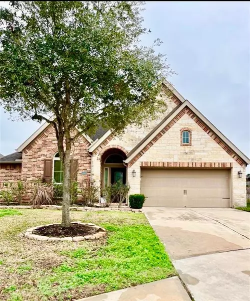 2423 Lost Bridge LN, Pearland, TX 77584