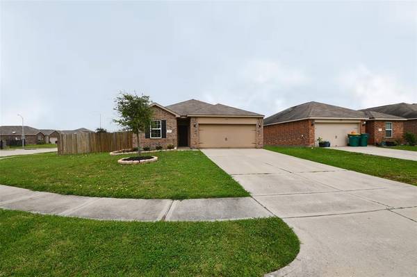 1611 Pink Stone DR, Iowa Colony, TX 77583