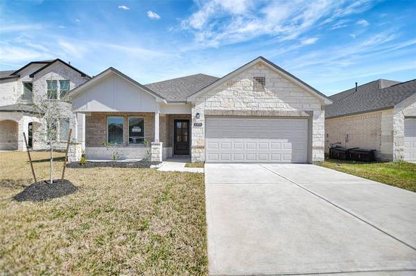 5335 Camerford CT, Alvin, TX 77511