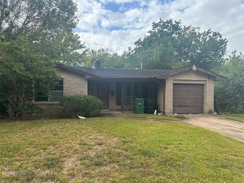 2811 Knotty Oaks Trail, Houston, TX 77045