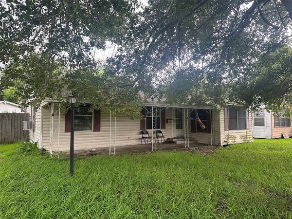 314 S Virginia ST, La Porte, TX 77571