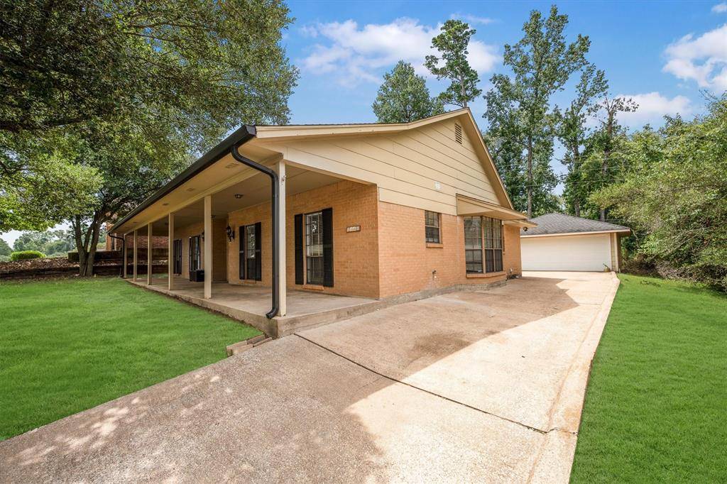 Huntsville, TX 77340,1001 Cherry Hills DR