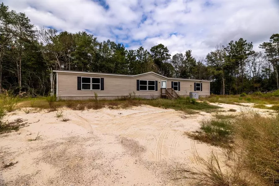 17500 Ghost Scenic RD, Saratoga, TX 77585