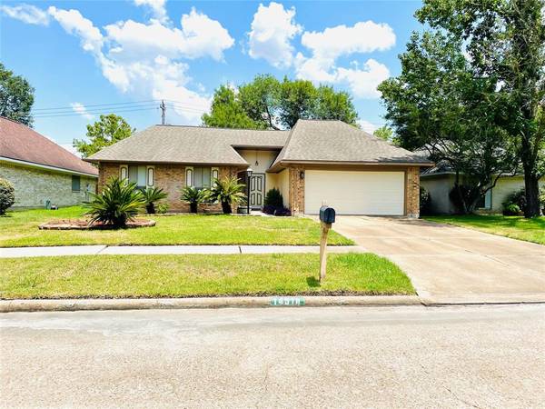 14518 Royal Hill DR, Houston, TX 77083