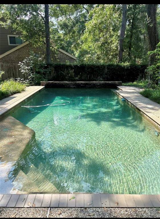 2824 S Logrun CIR, The Woodlands, TX 77380