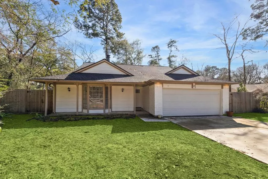 17 Morning Forest CT, The Woodlands, TX 77381