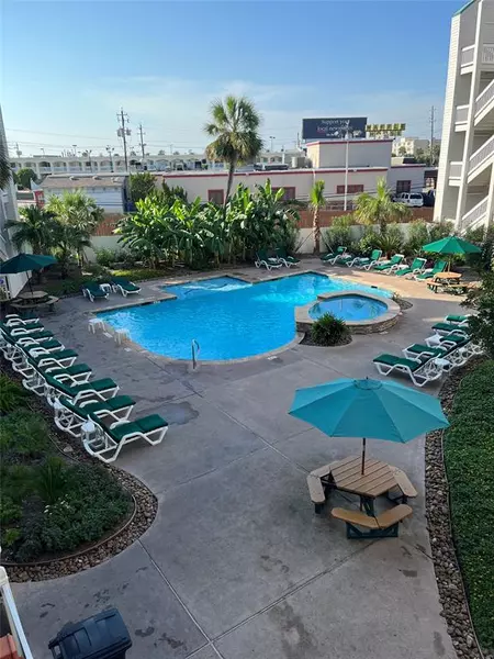 6102 Seawall BLVD #135, Galveston, TX 77551