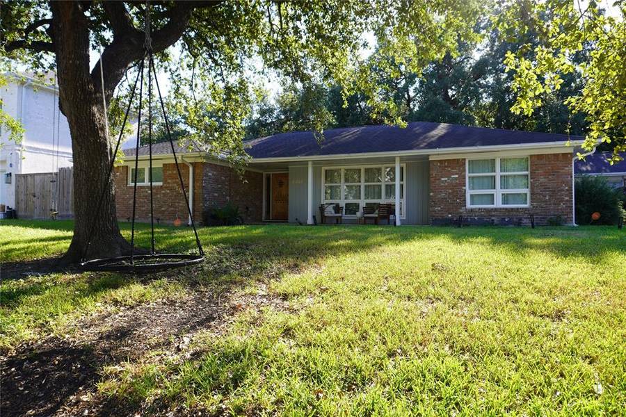 8426 Braes BLVD, Houston, TX 77025