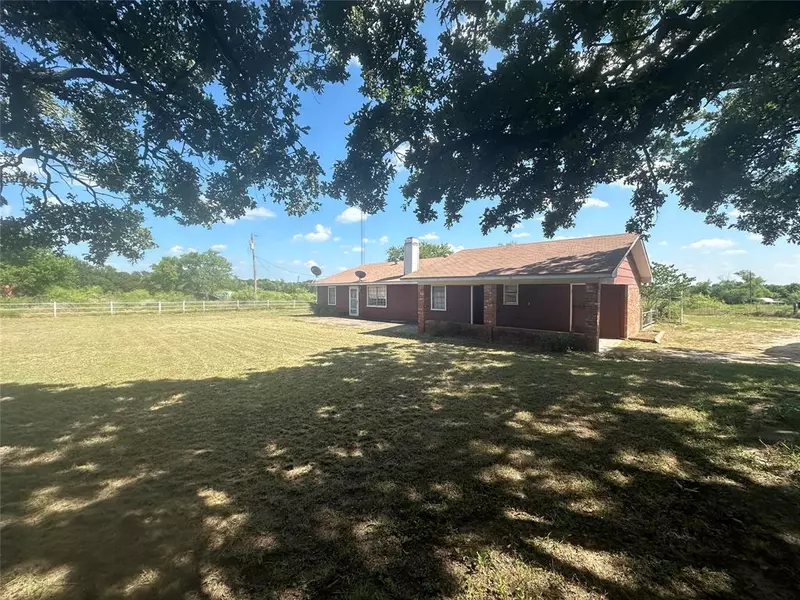 320 Rattlesnake RD, Riesel, TX 76682