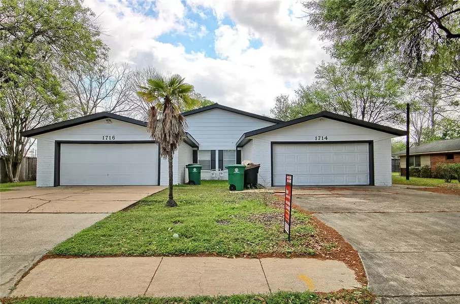 1714 & 1716 Huge Oaks ST, Houston, TX 77055