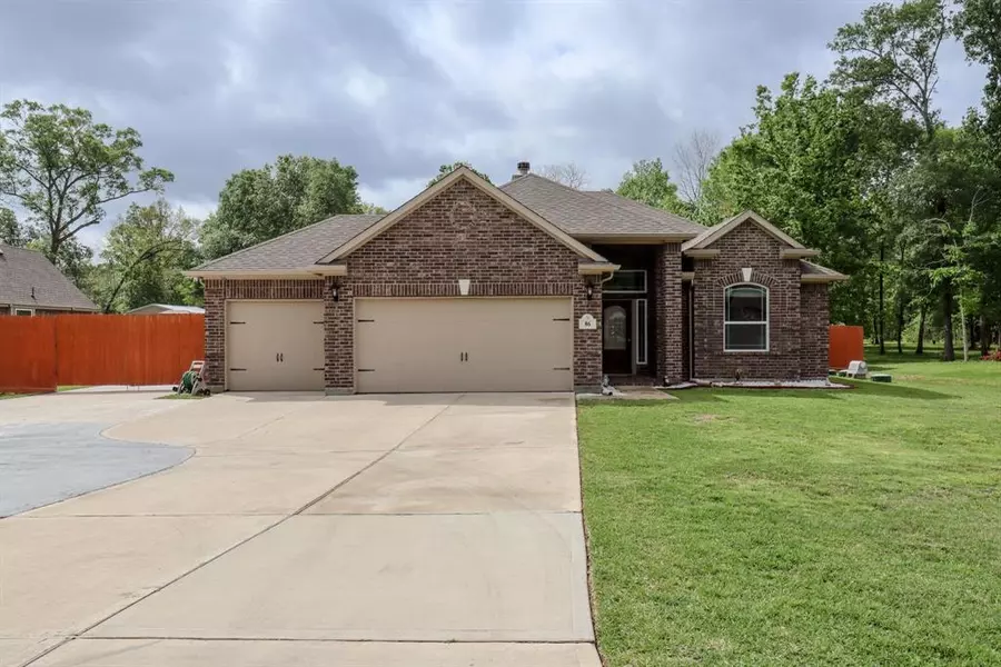 86 Road 6609, Dayton, TX 77535