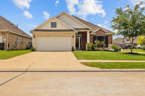 6812 Peach Mill LN, Dickinson, TX 77539