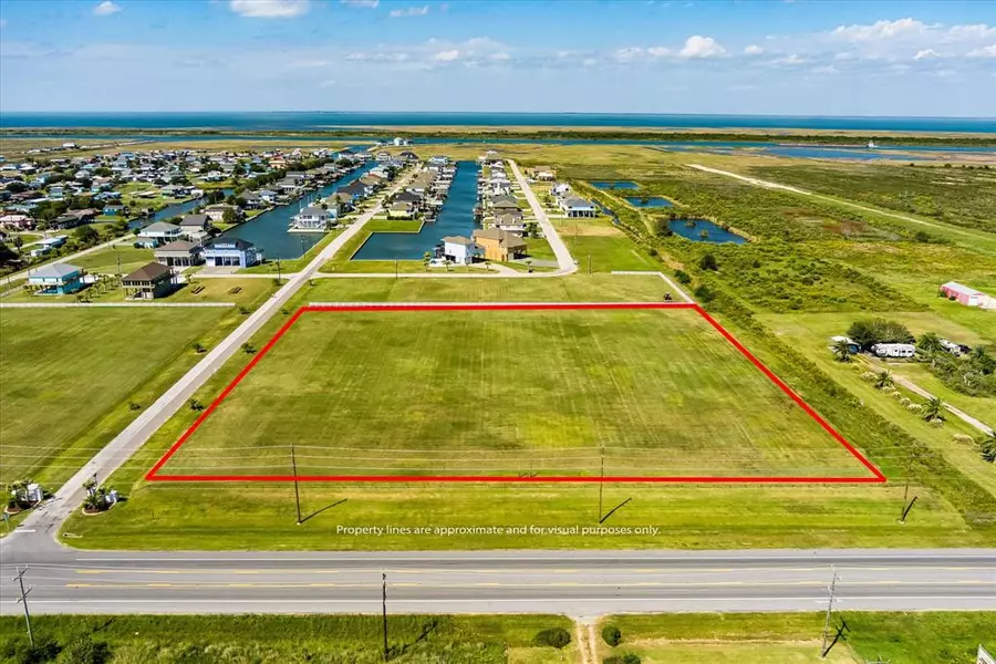 1014 Fountain View DR, Crystal Beach, TX 77650