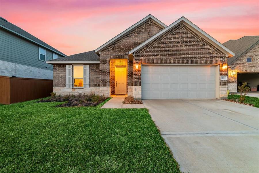 1613 Sunbend LN, Katy, TX 77493