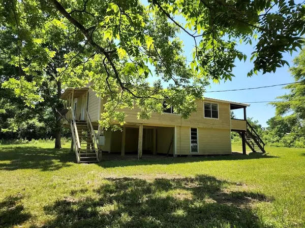 300 Alpine ST, Coldspring, TX 77331