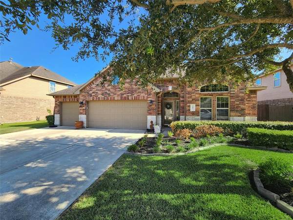 615 Fairway DR, La Porte, TX 77571