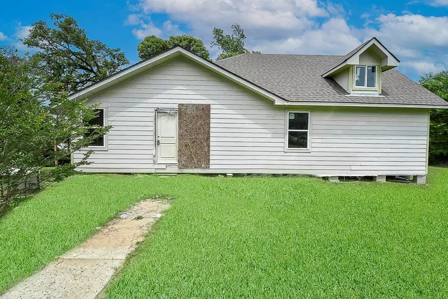 1023 Liberty AVE, Livingston, TX 77351