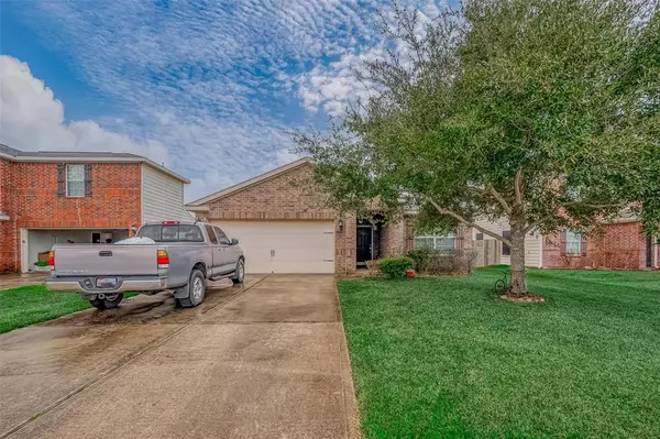 6718 Clover Walk LN, Richmond, TX 77469