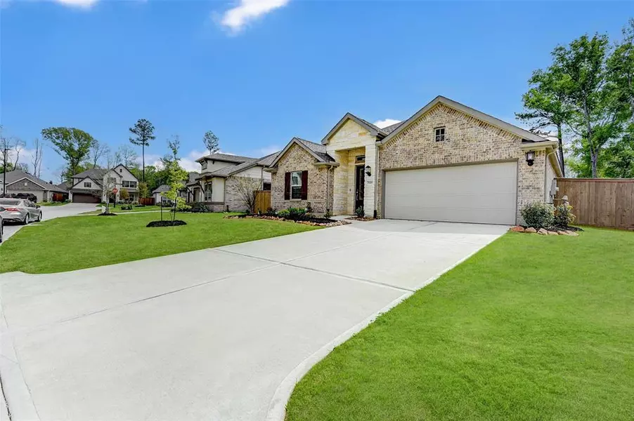 7520 Mckinney Falls CT, Porter, TX 77365