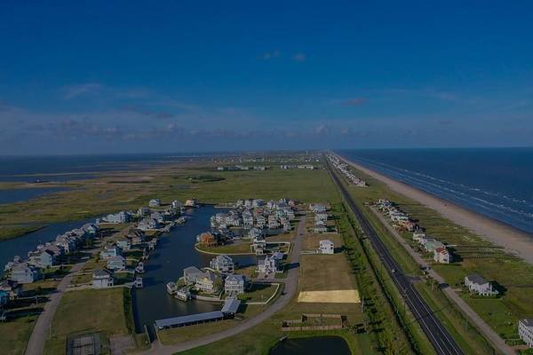 4507 S Sunset Bay DR, Galveston, TX 77554