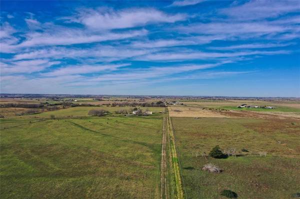 Lot 1 936 CR 368, Shiner, TX 77984