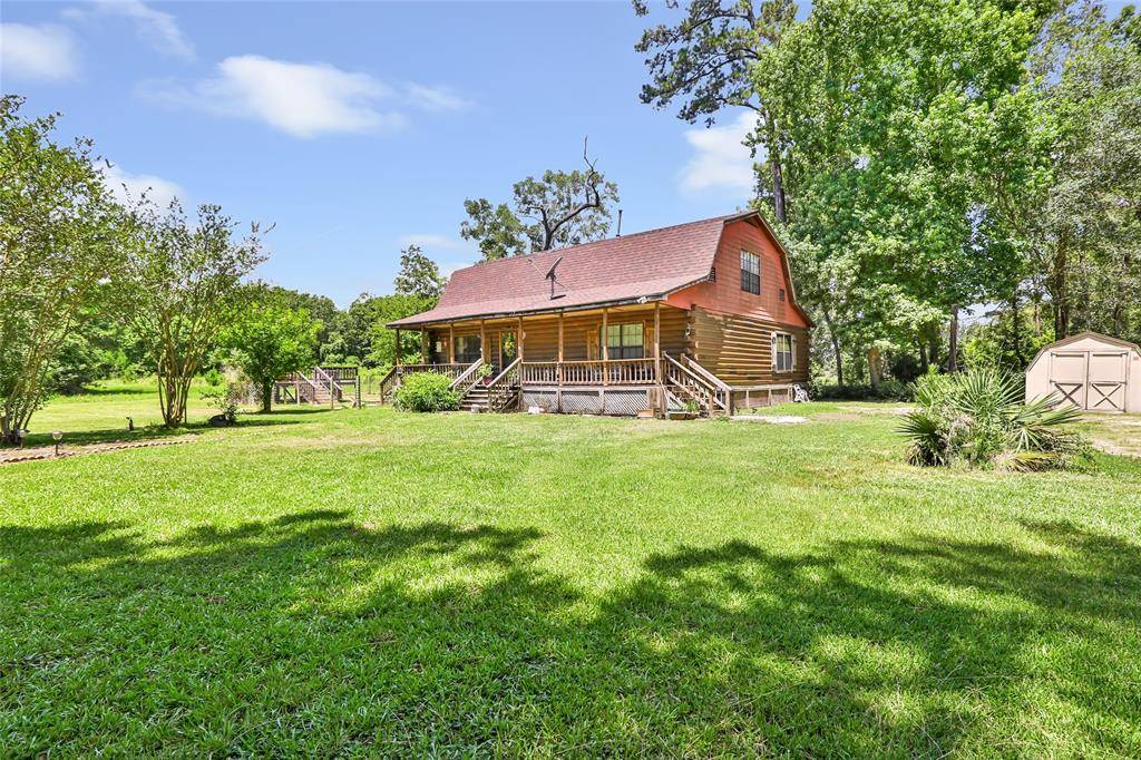 529 S Gates ST, Devers, TX 77538