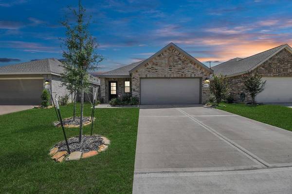 18518 Hilltop Climb DR, Hockley, TX 77447