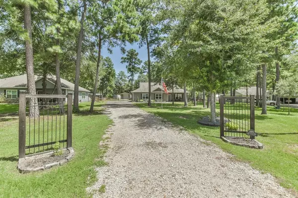 Hockley, TX 77447,25895 E Lake View CT