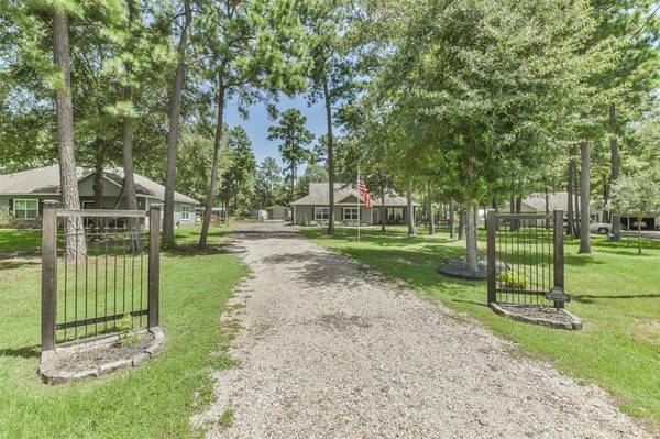 Hockley, TX 77447,25895 E Lake View CT