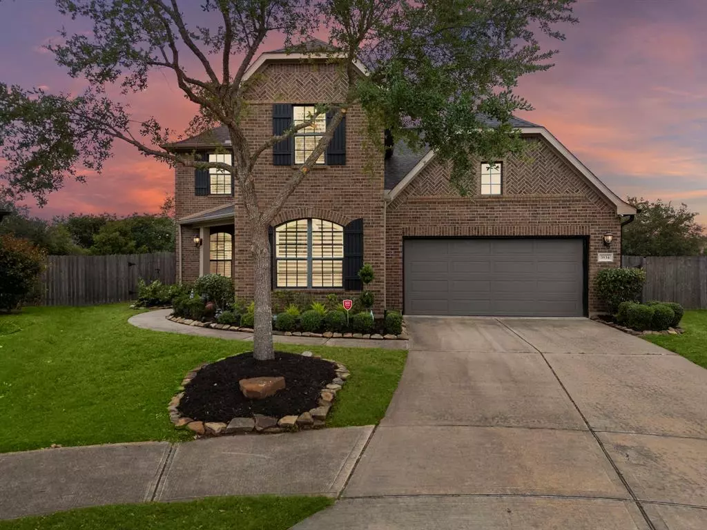 Sugar Land, TX 77479,3834 May Ridge LN