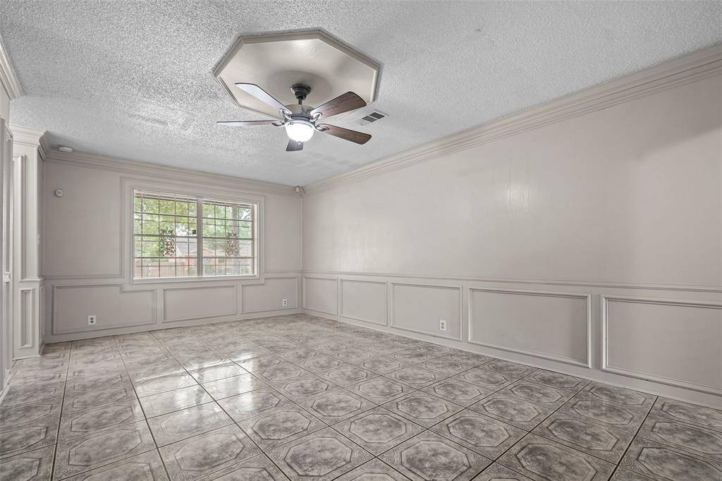 Pasadena, TX 77502,2413 Raspberry LN