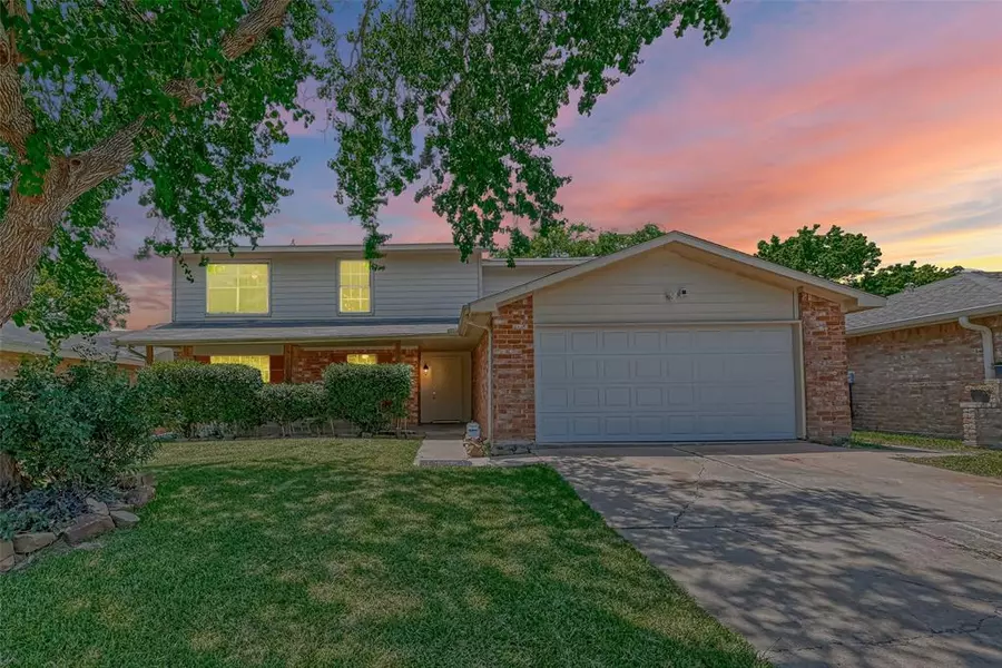 9910 Towne Brook LN, Sugar Land, TX 77498