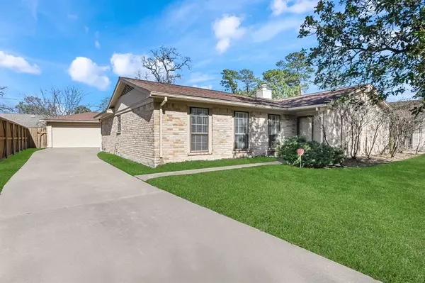 10302 Windriver DR, Houston, TX 77070