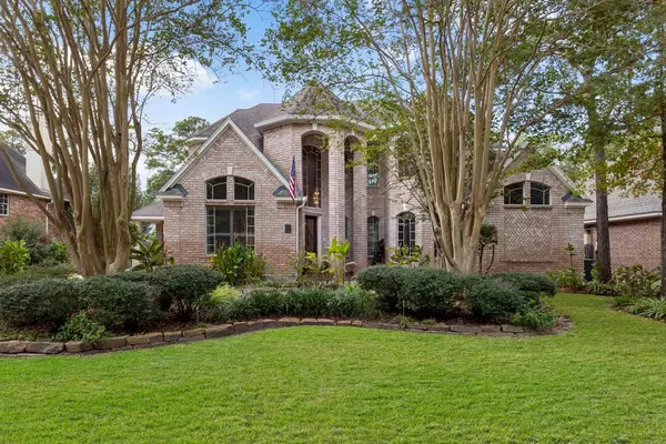 122 Capstone Circle, The Woodlands, TX 77381