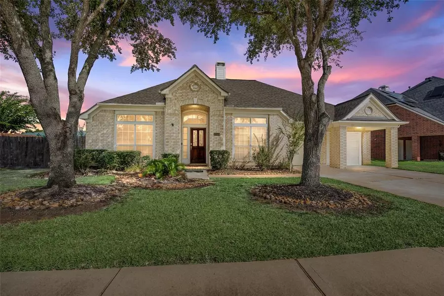 2310 Clawson Falls LN, Sugar Land, TX 77479