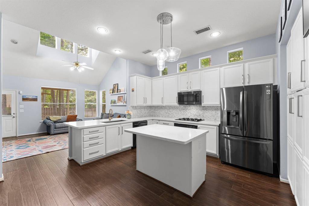 The Woodlands, TX 77382,31 E New Avery PL