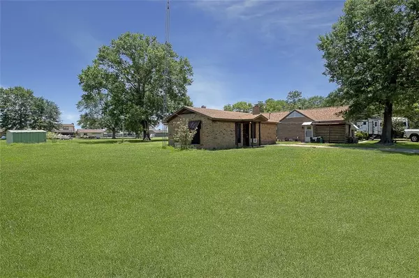 Point Blank, TX 77364,61 Crestmont