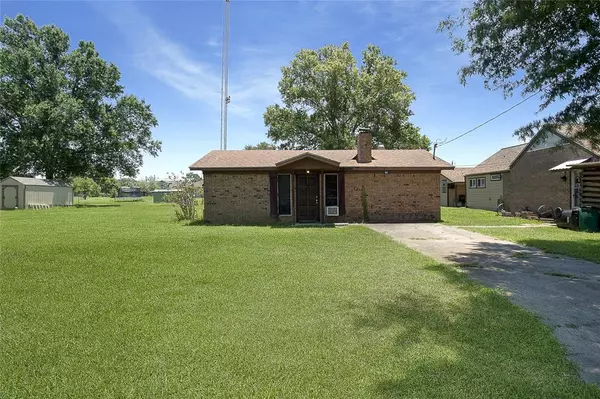 61 Crestmont, Point Blank, TX 77364