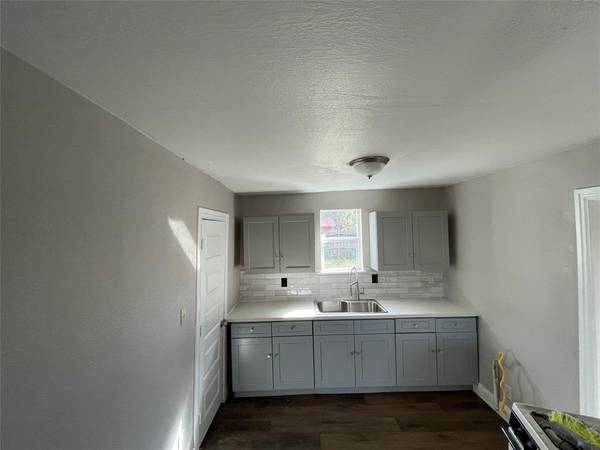 6602 Avenue R #C and D, Houston, TX 77011