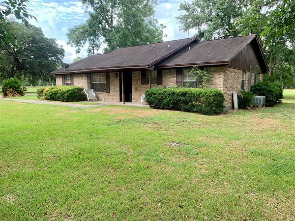 Sweeny, TX 77480,1615 County Road 939 #2